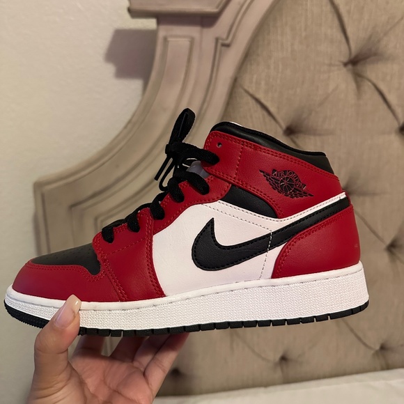 Shoes - Authentic Air Jordan 1 Mid GS ‘Chicago Black Toe”